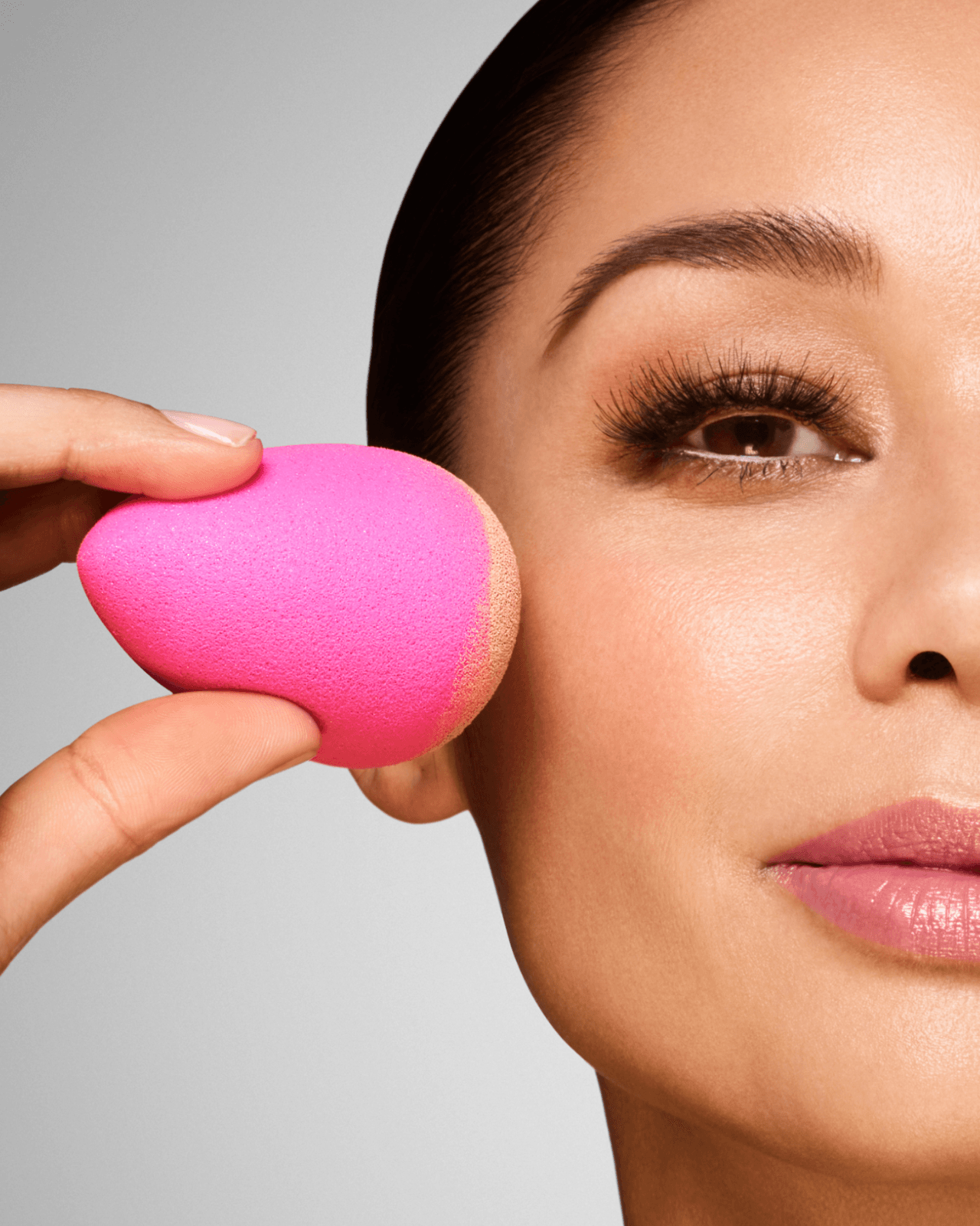 IGlow Beauty Mini Raindrop beauty sponge